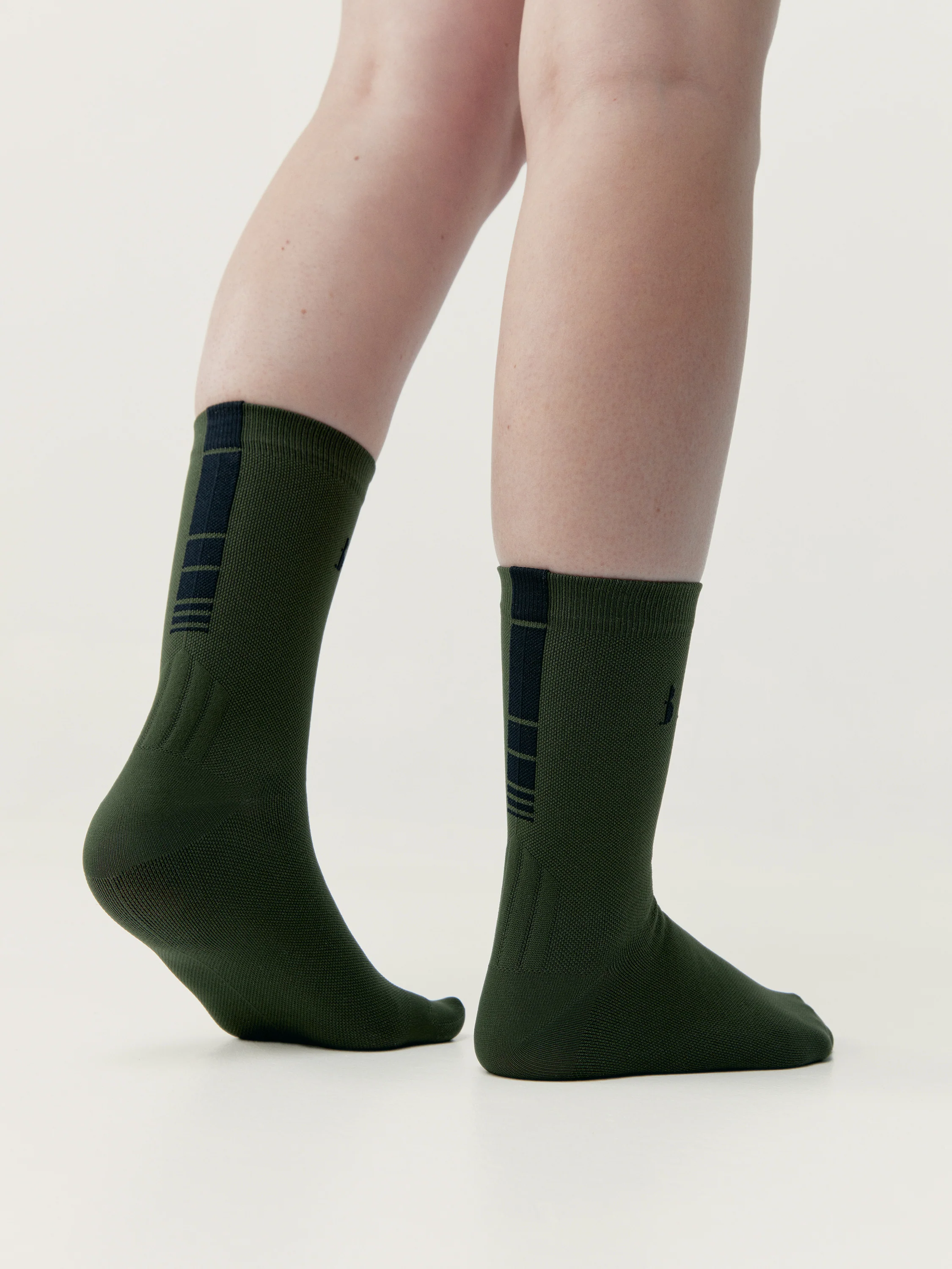 Acari Socks Deep Kaki - Image 5