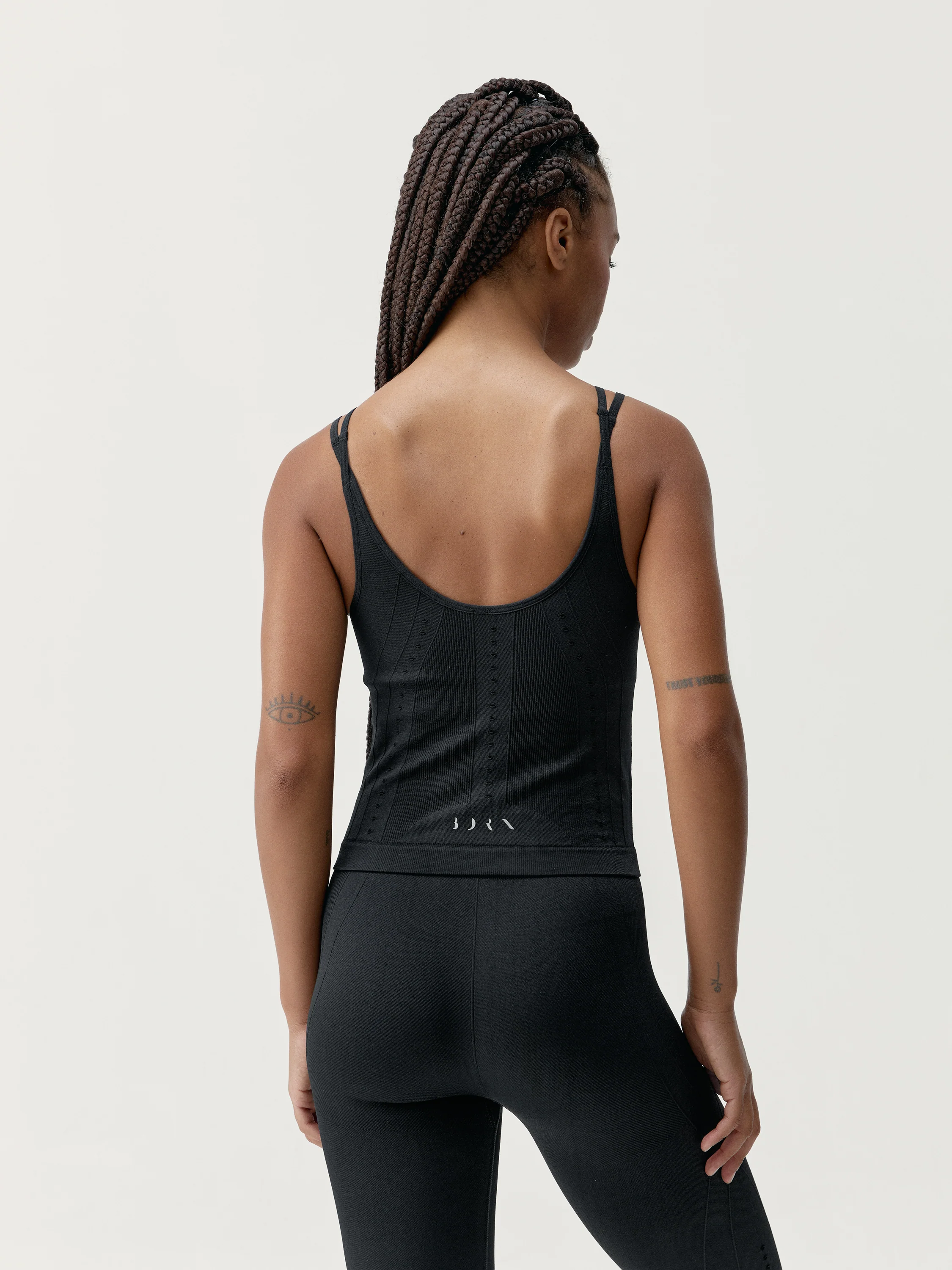 Cropped Shantala Black - Image 2