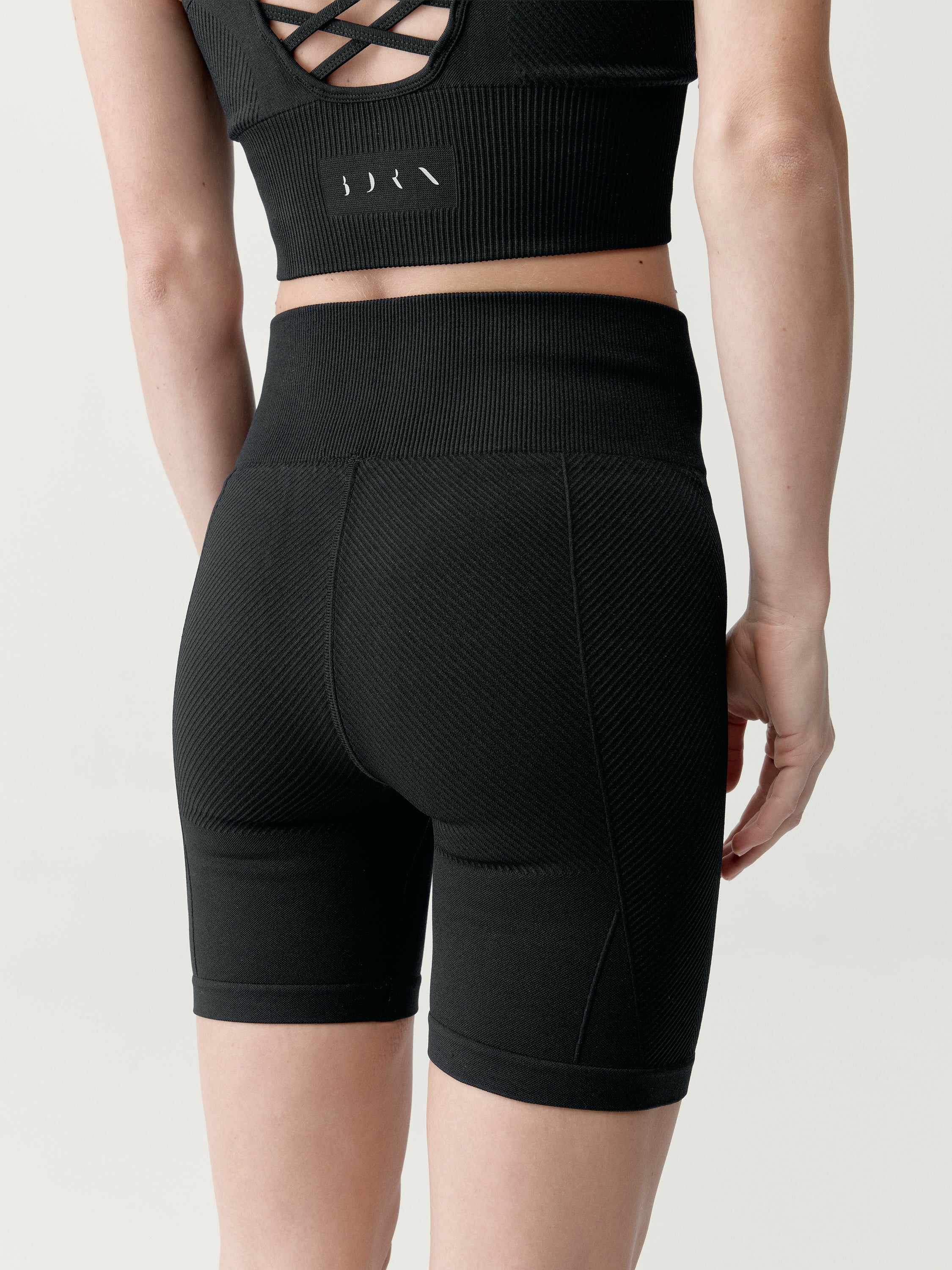 Short India Black - Image 3