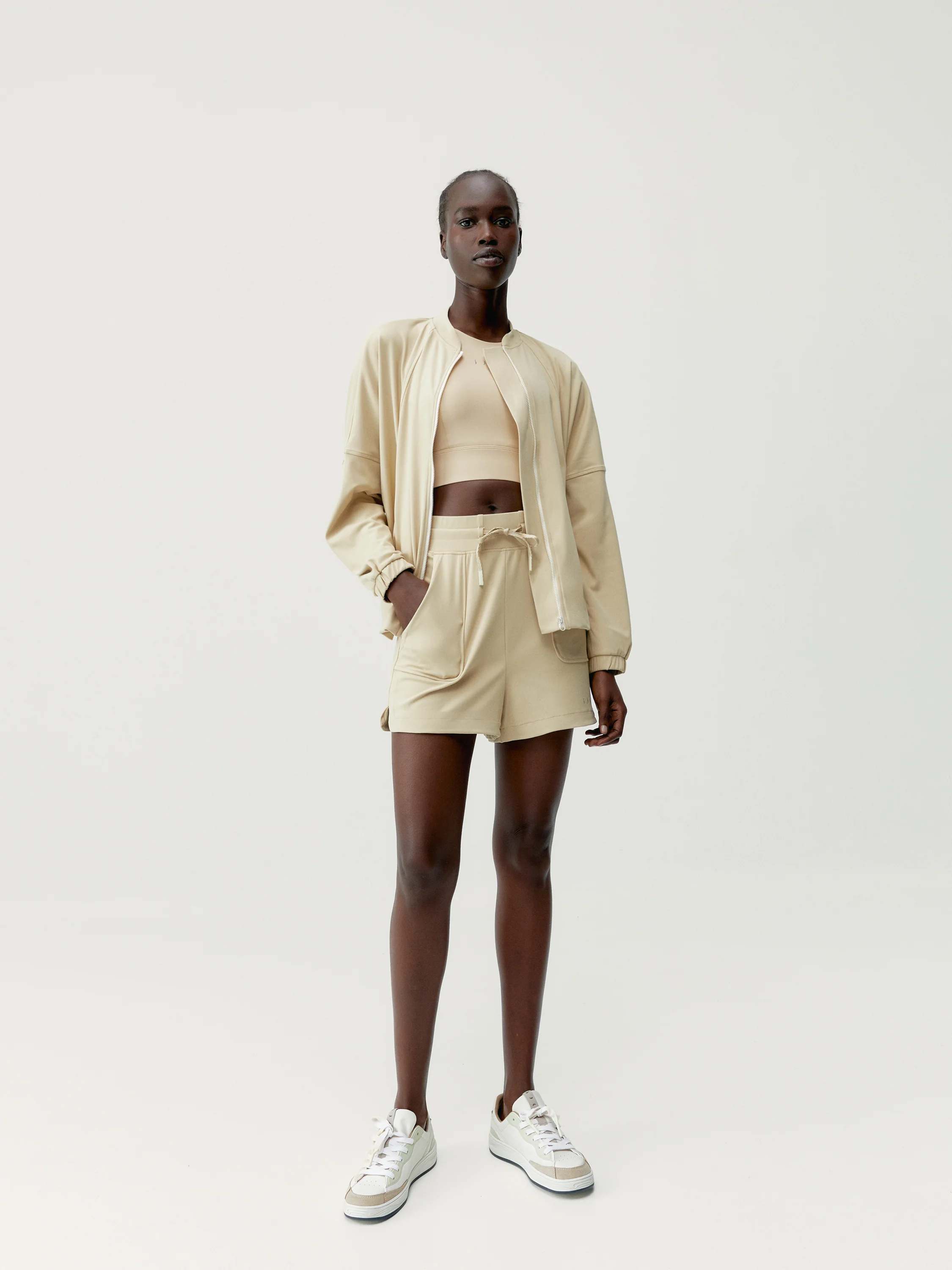 Short Leila Beige - Image 3